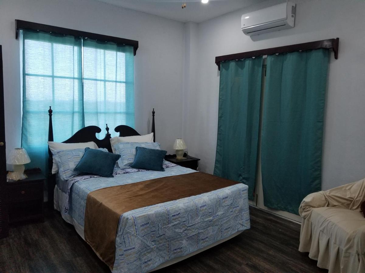 Royal View Apartment Plus Belize City Exterior photo