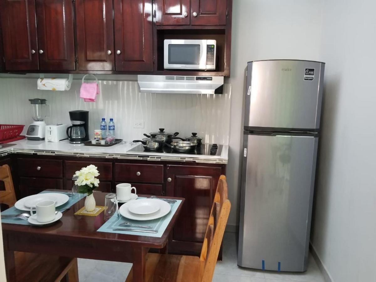 Royal View Apartment Plus Belize City Exterior photo